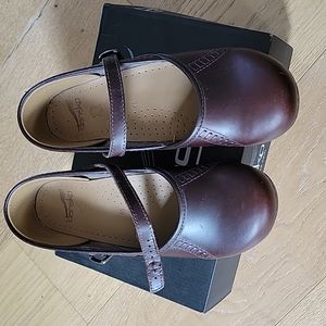 Dansko clog/Mary Jane style